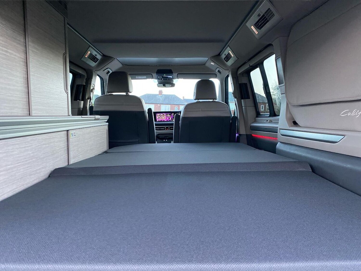 Used Volkswagen California 2025 for sale - 77487816: Photo 40