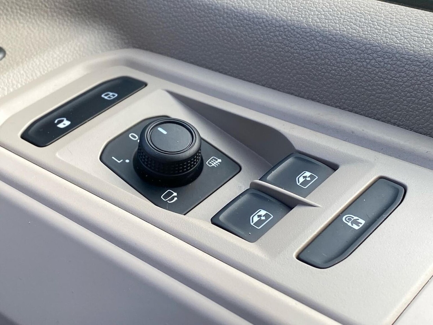 Used Volkswagen California 2025 for sale - 78191034: Photo 35