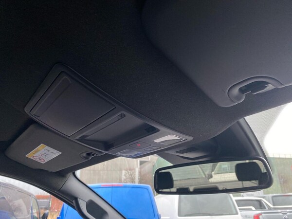 Used Volkswagen Amarok 2024 for sale - 76142977: Photo 16