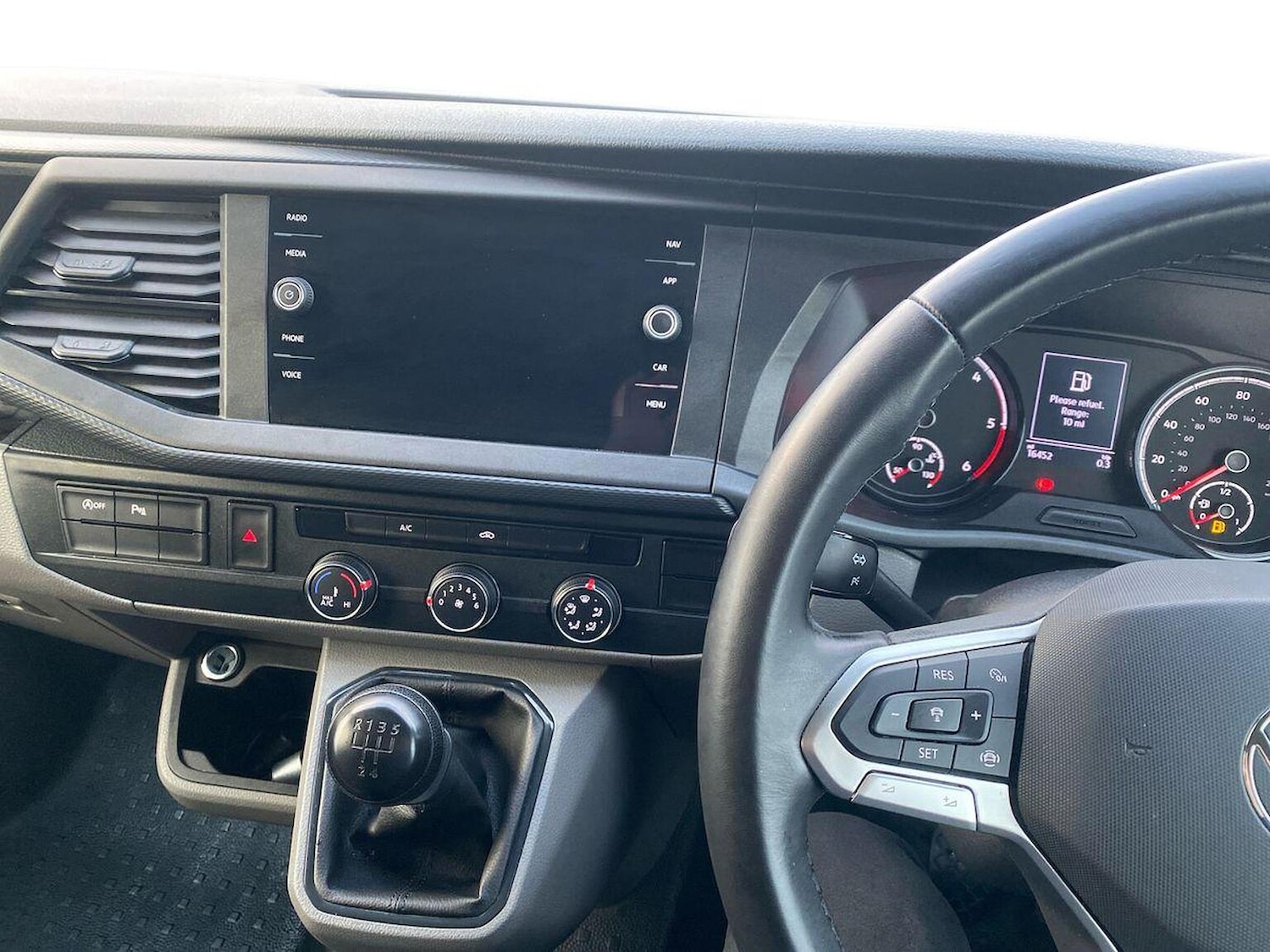 Used Volkswagen Transporter 2024 for sale - 76638886: Photo 12