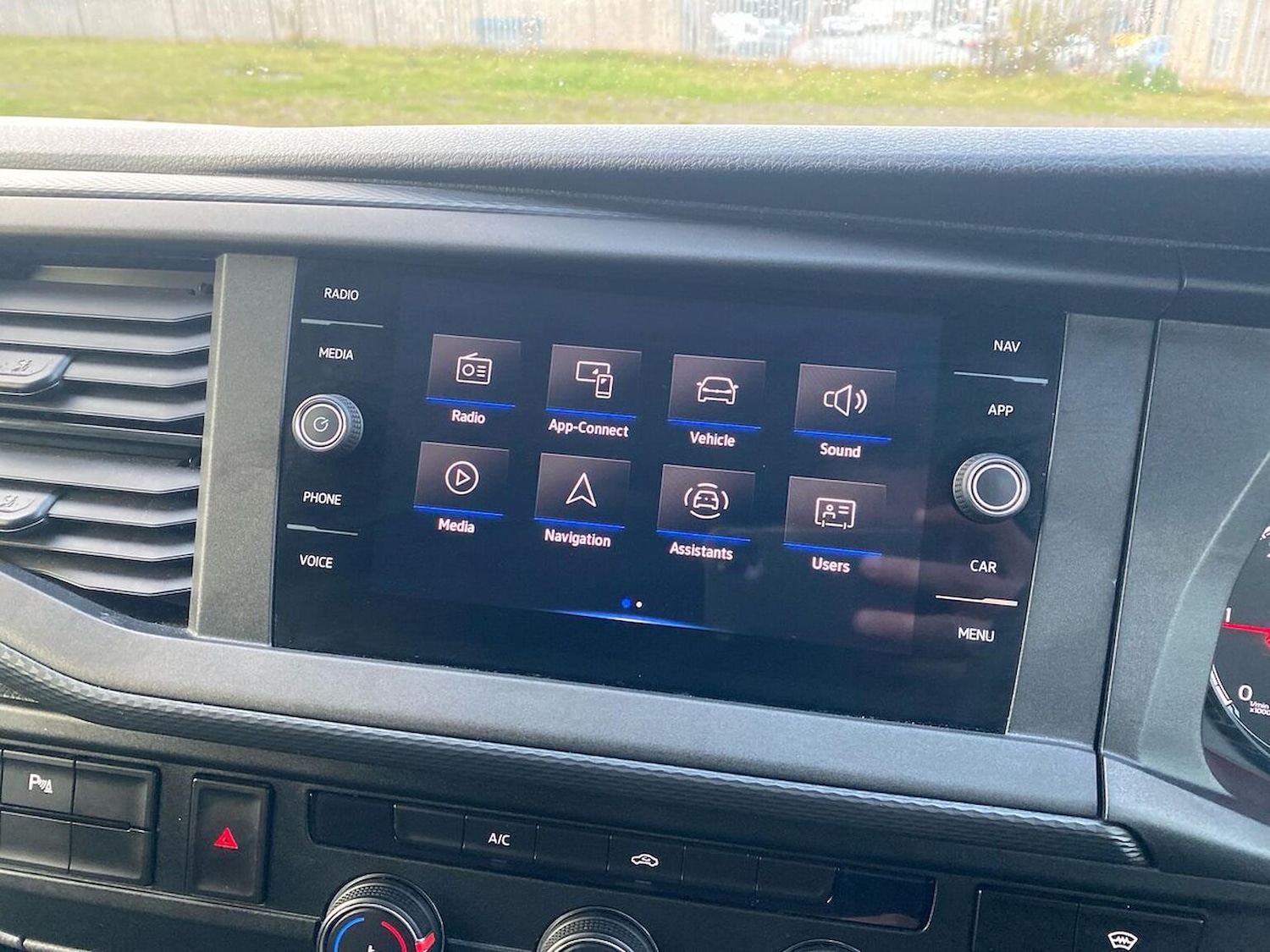 Used Volkswagen Transporter 2024 for sale - 76638886: Photo 15