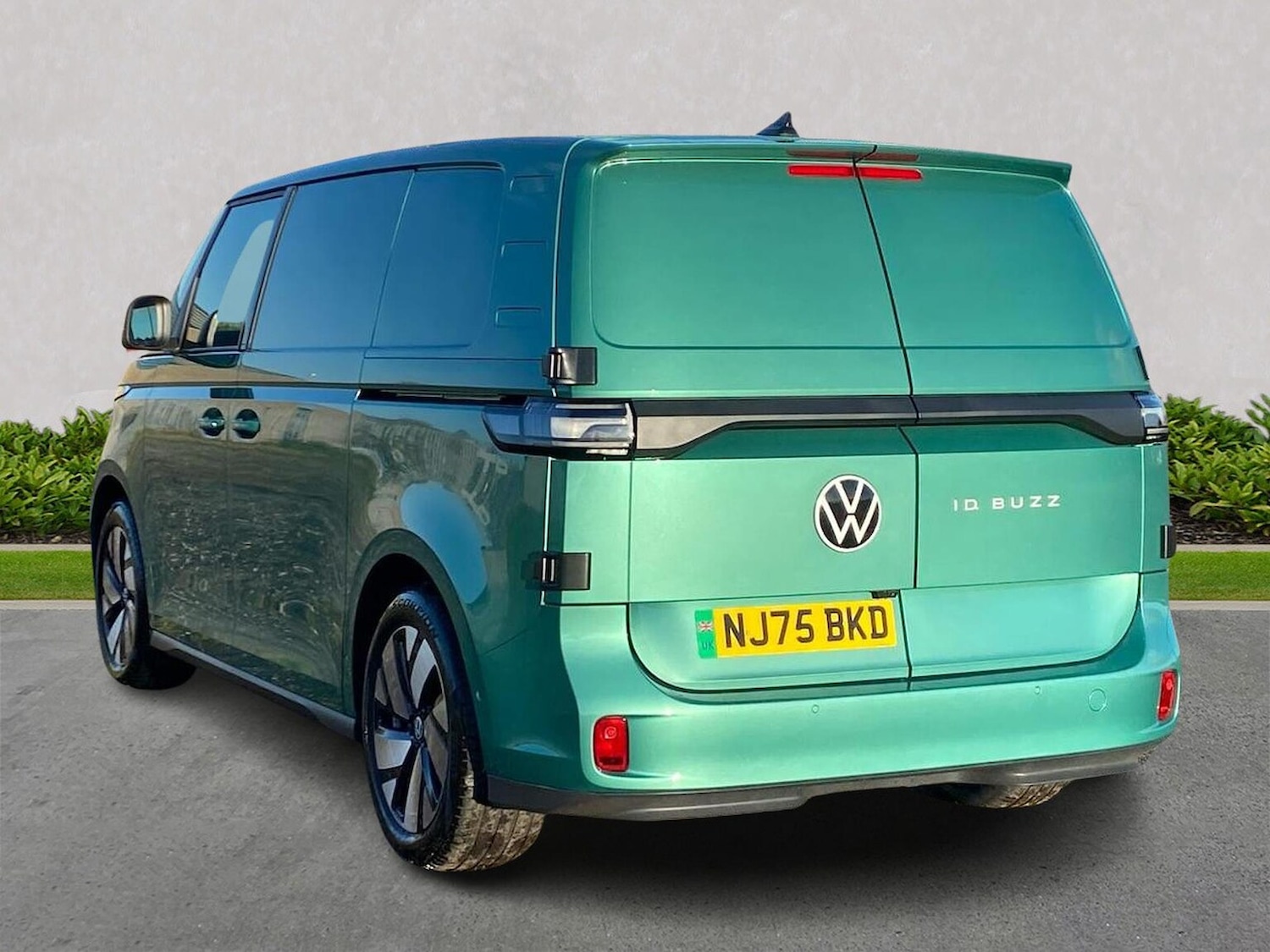 Used Volkswagen ID.Buzz 2025 for sale - 76785240: Photo 2