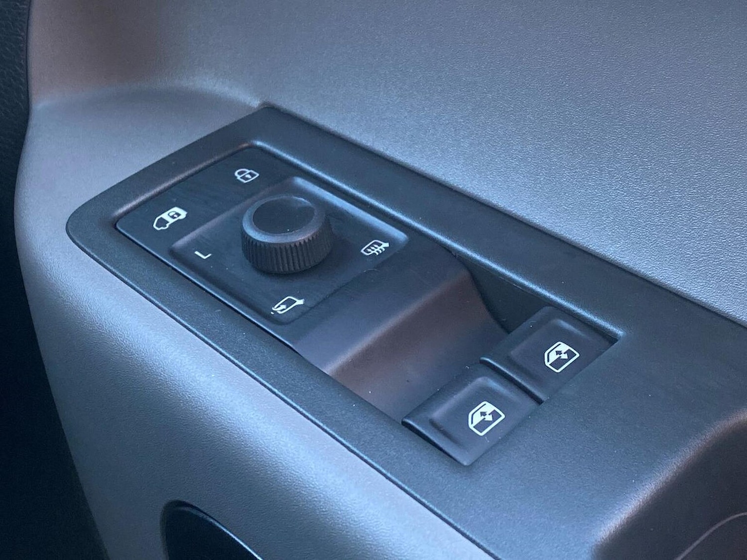 Used Volkswagen ID.Buzz 2025 for sale - 76785240: Photo 35