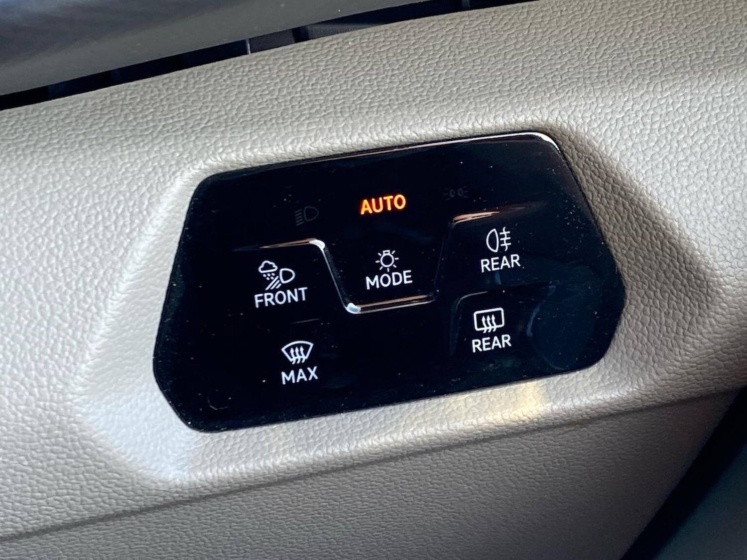 Used Volkswagen Multivan 2025 for sale - 76785253: Photo 37