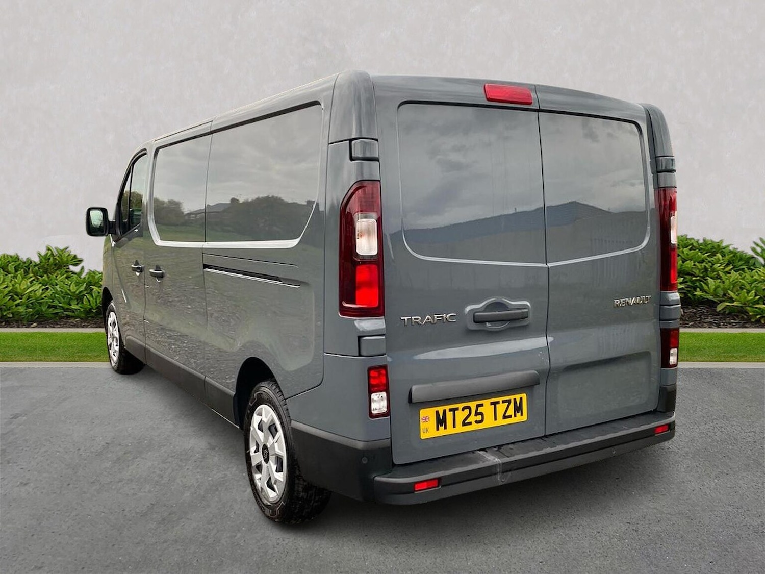 Used Renault Trafic 2025 for sale - 76531391: Photo 2