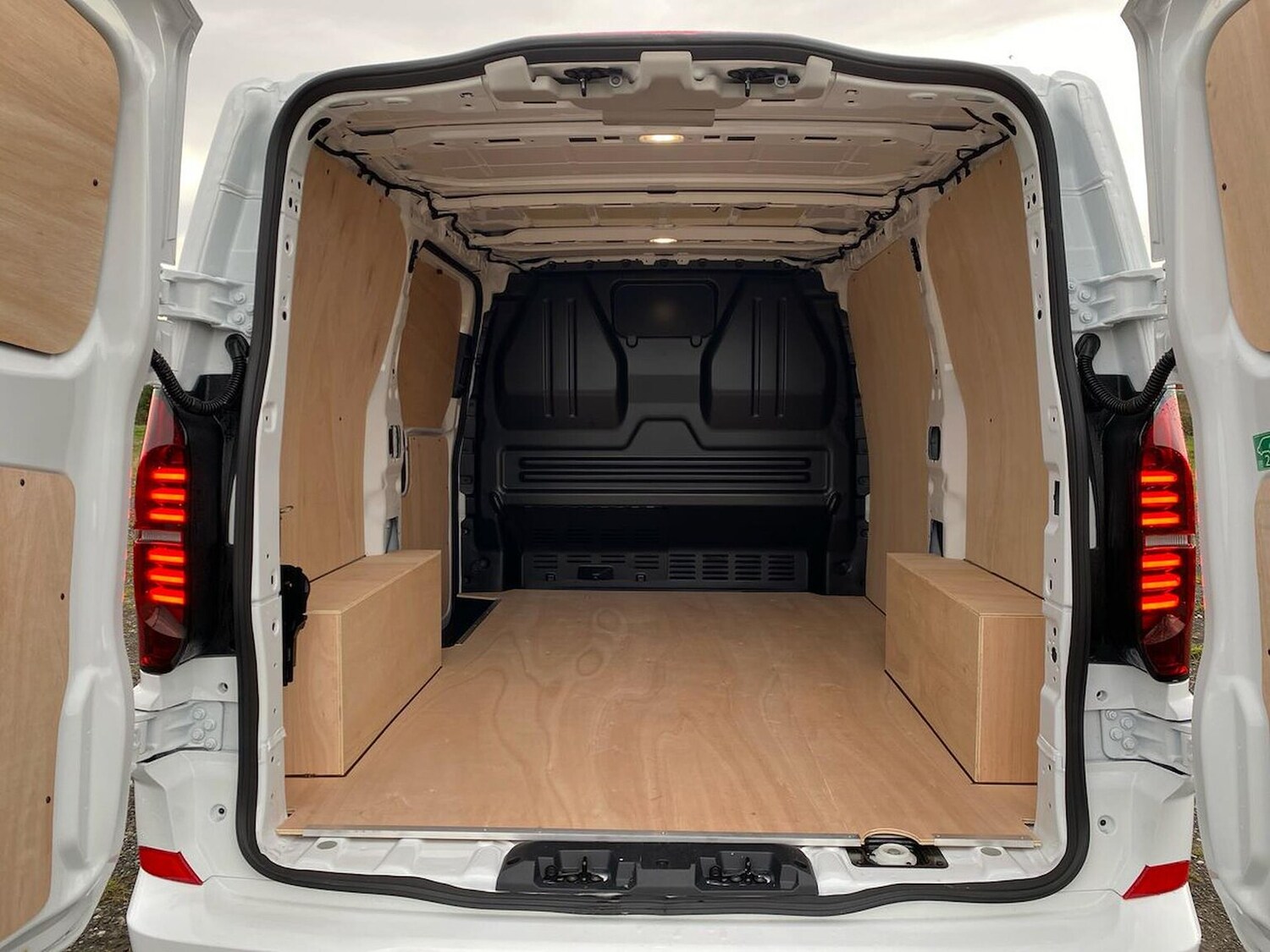 Used Volkswagen Transporter 2025 for sale - 77487801: Photo 17