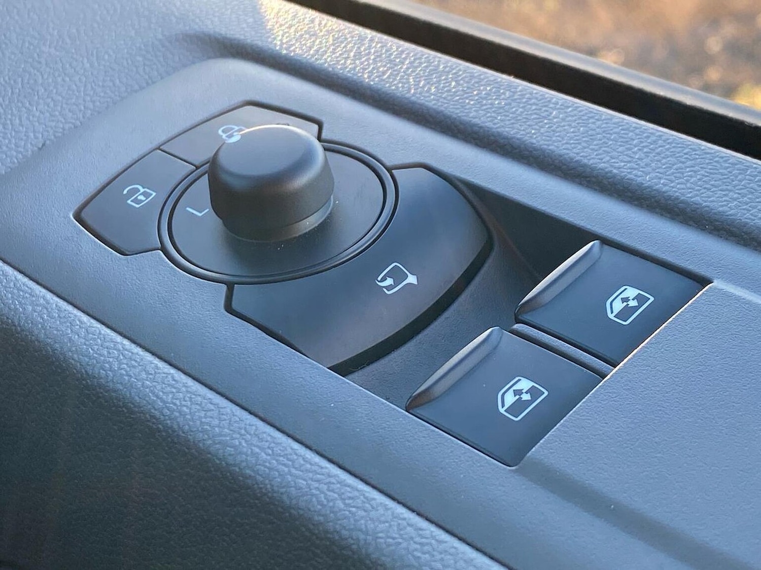 Used Volkswagen Transporter 2025 for sale - 76821704: Photo 31