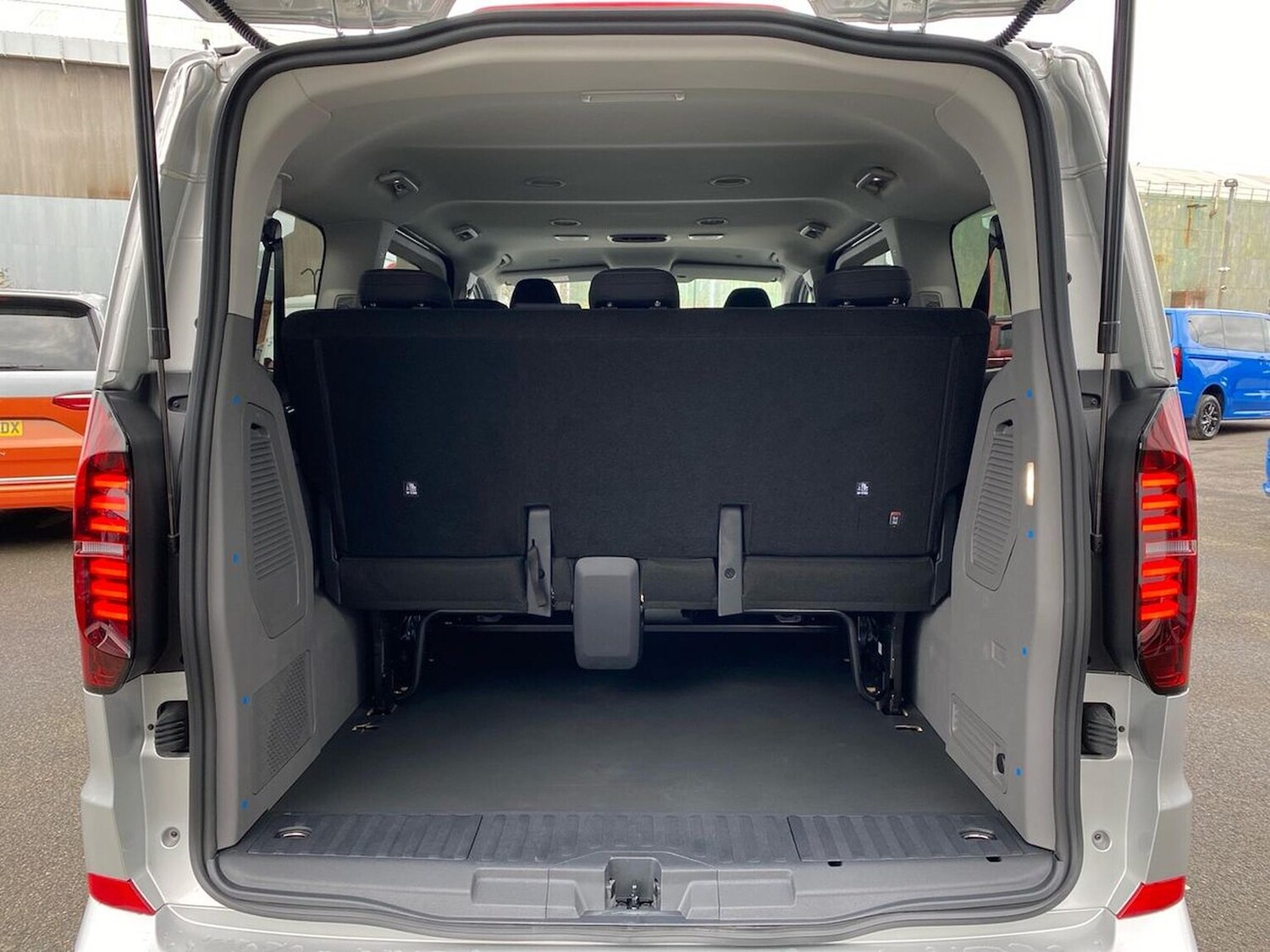 Used Volkswagen Transporter Shuttle 2026 for sale - 78191019: Photo 19