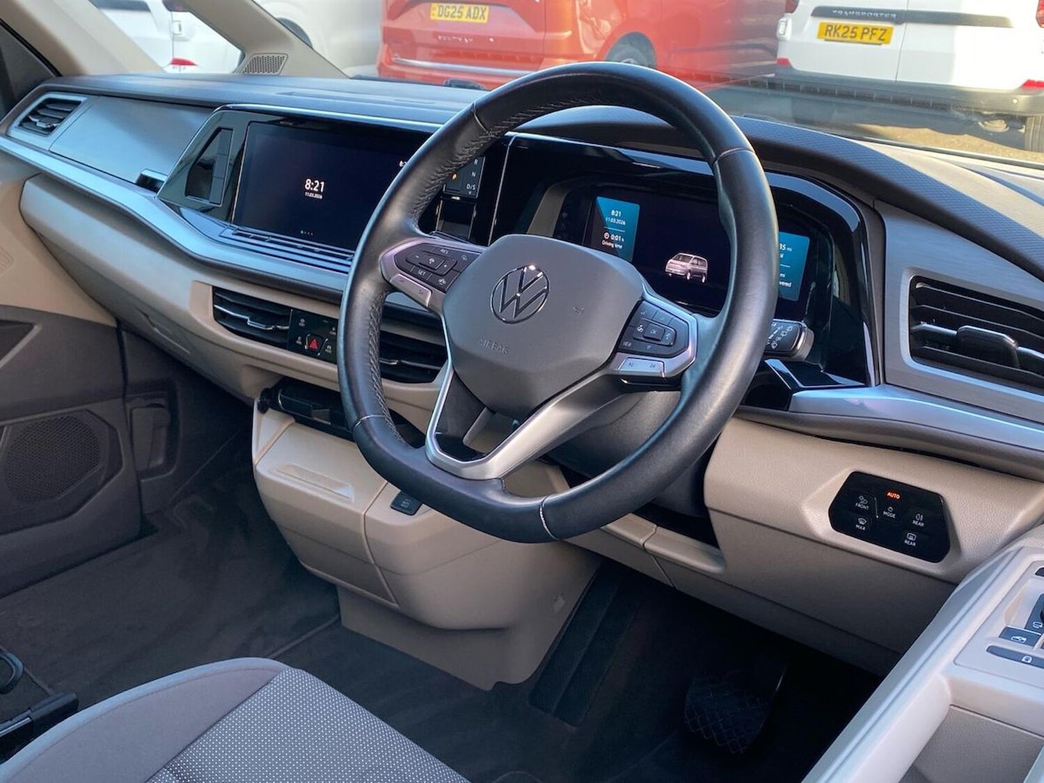 Used Volkswagen Multivan 2024 for sale - 78194711: Photo 17