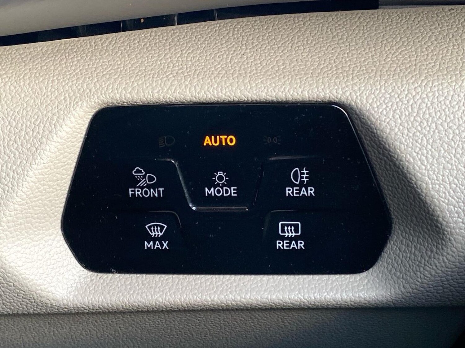 Used Volkswagen Multivan 2024 for sale - 78194711: Photo 37