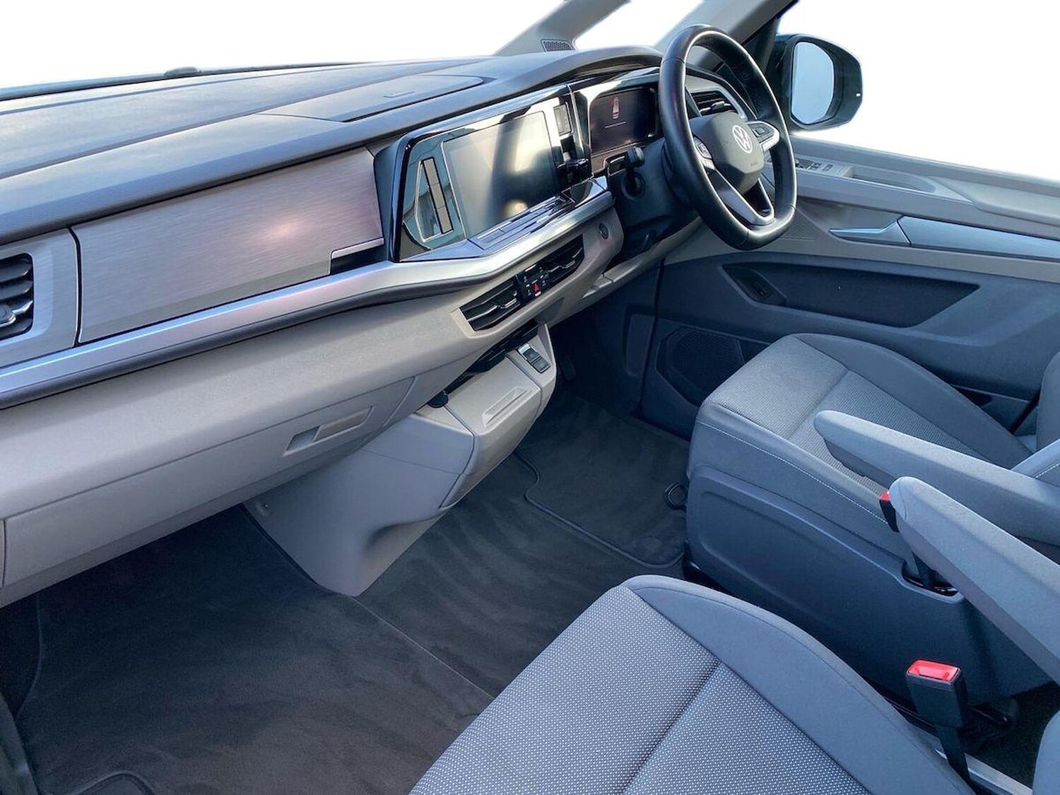 Used Volkswagen Multivan 2024 for sale - 78194711: Photo 9