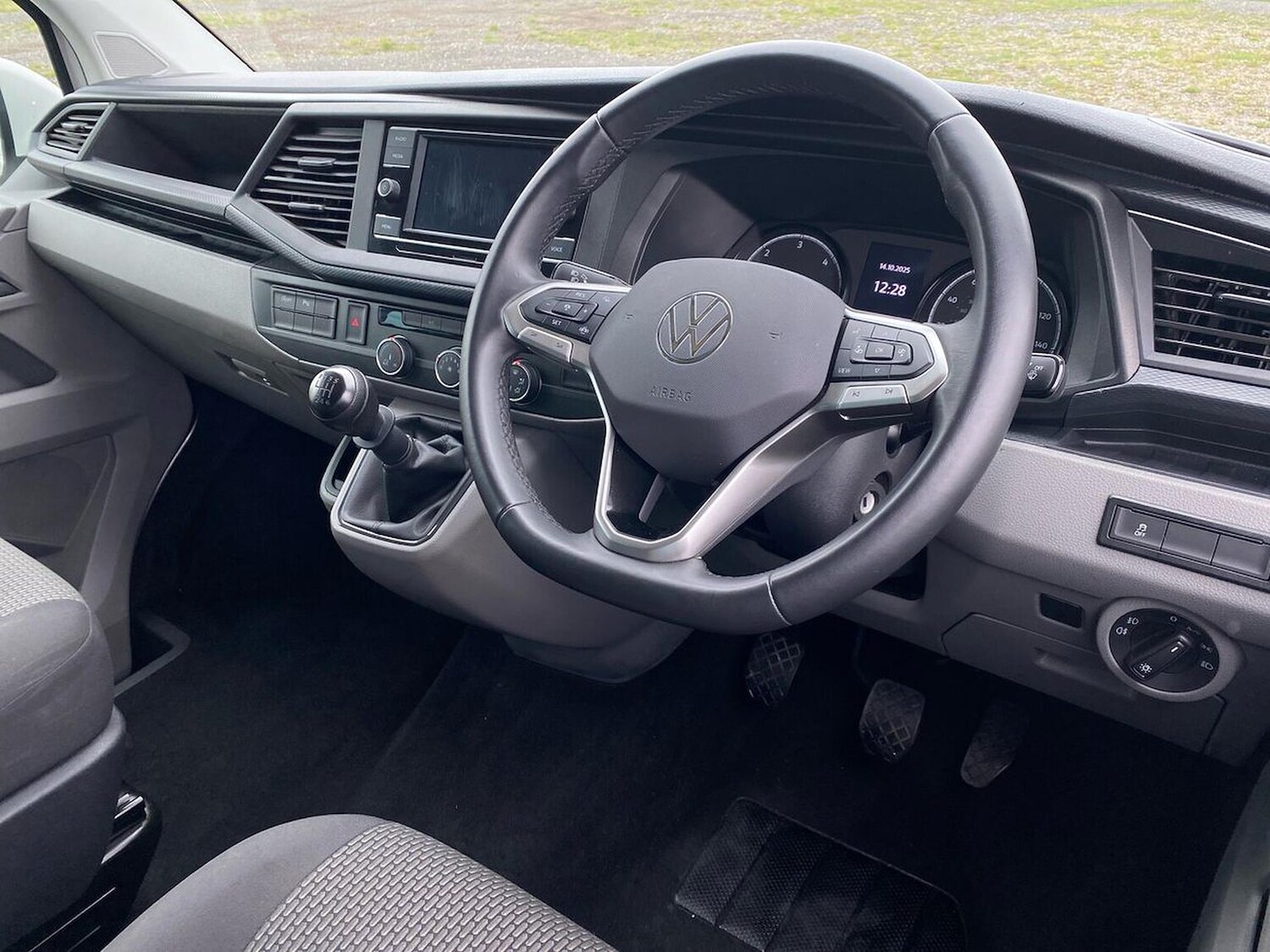 Used Volkswagen Transporter 2024 for sale - 76264412: Photo 15