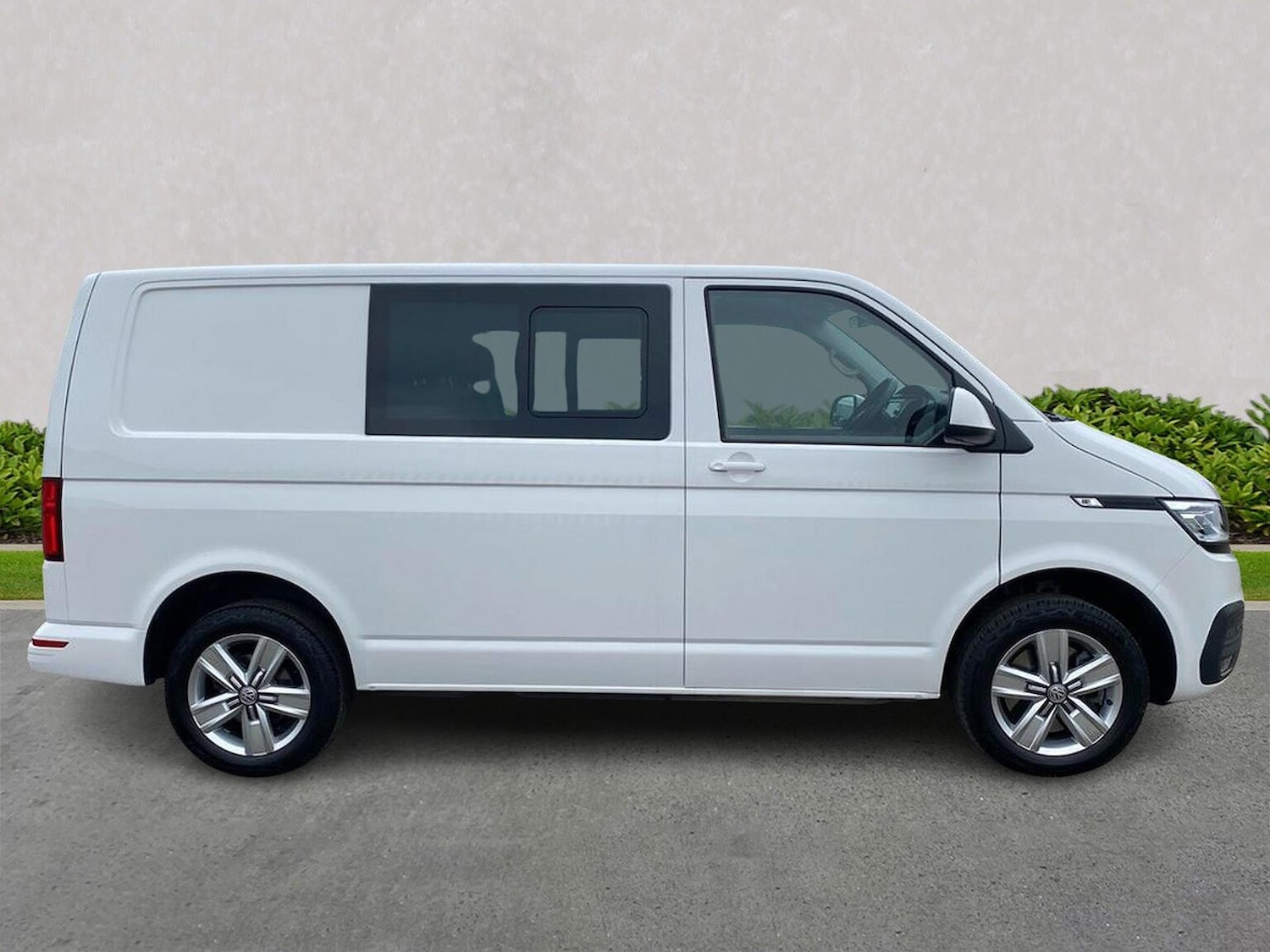 Used Volkswagen Transporter 2024 for sale - 76264412: Photo 3