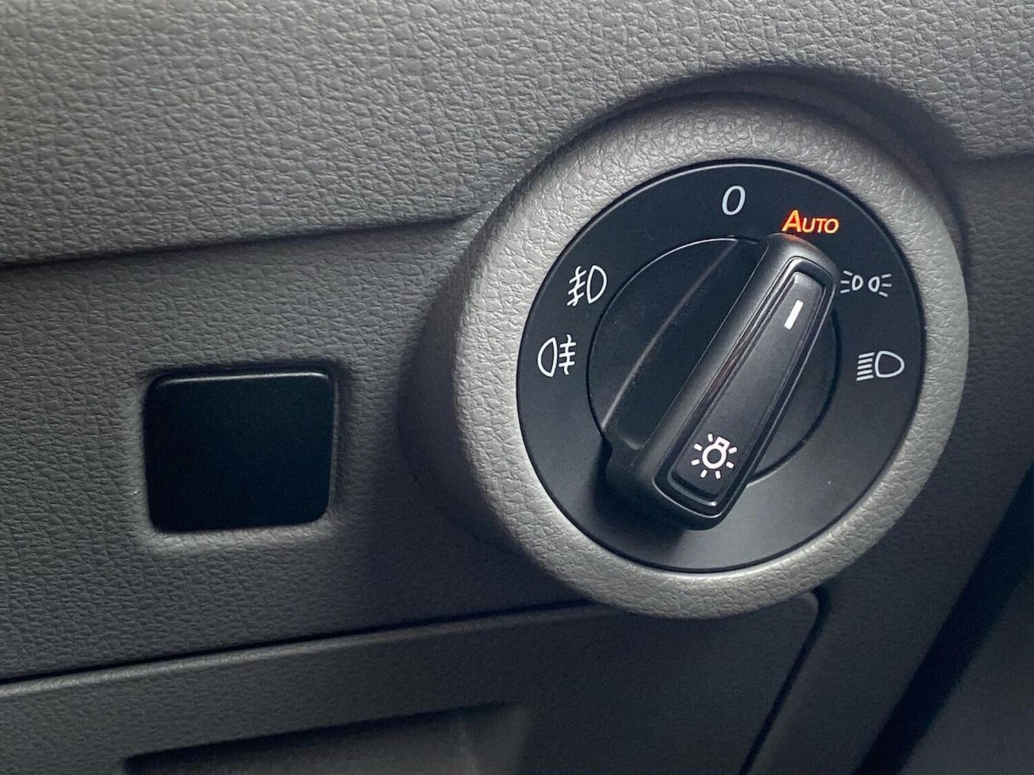 Used Volkswagen Transporter 2024 for sale - 76264412: Photo 30