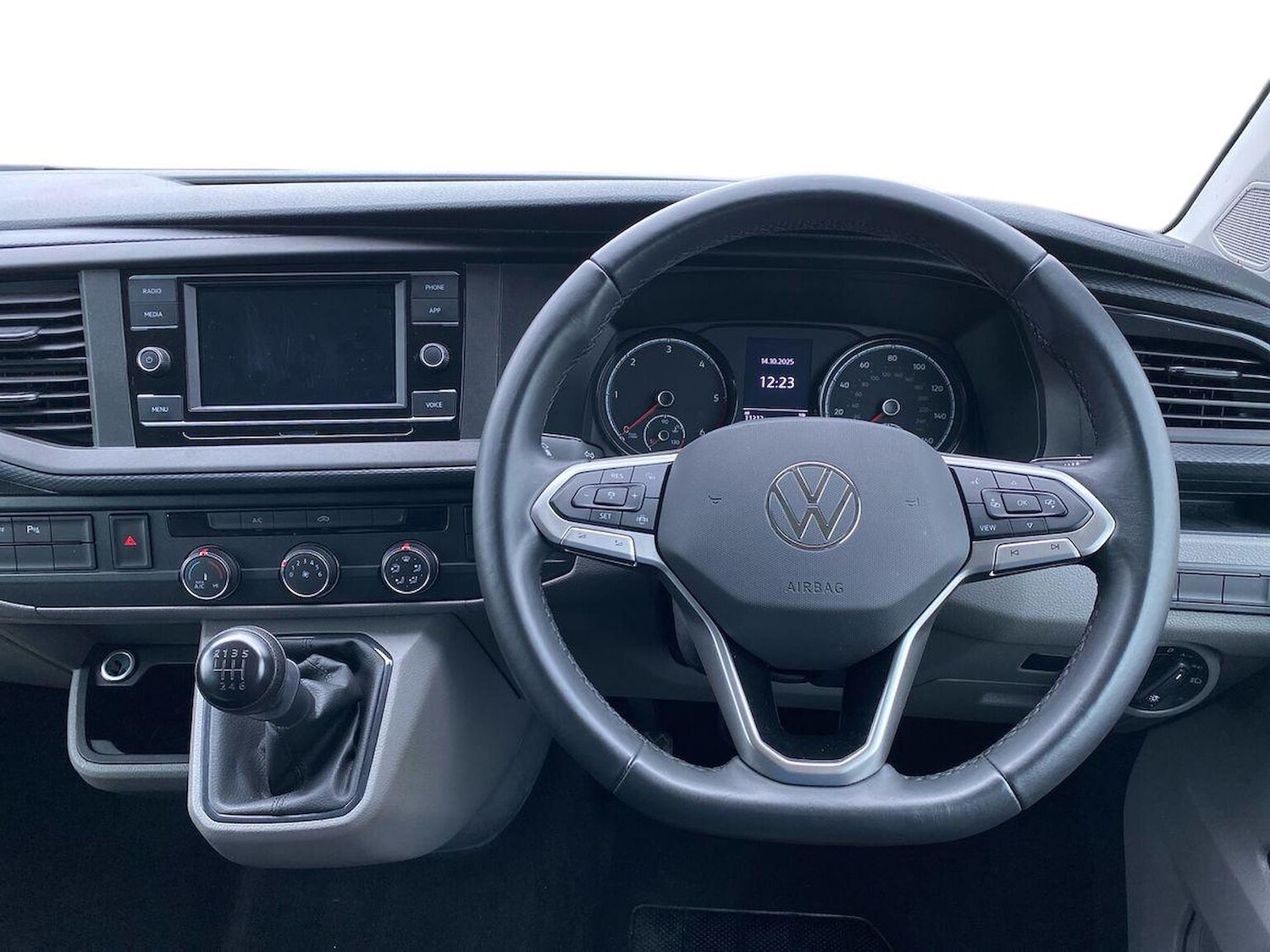 Used Volkswagen Transporter 2024 for sale - 76264412: Photo 8