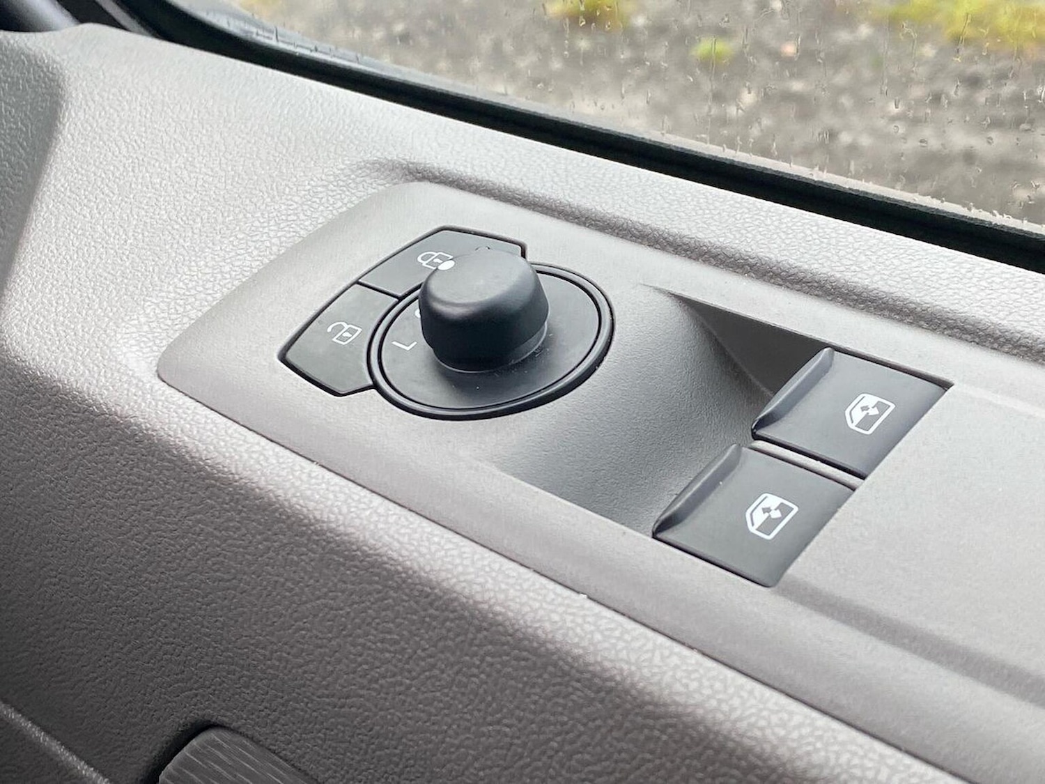 Used Volkswagen Transporter 2025 for sale - 77028135: Photo 35