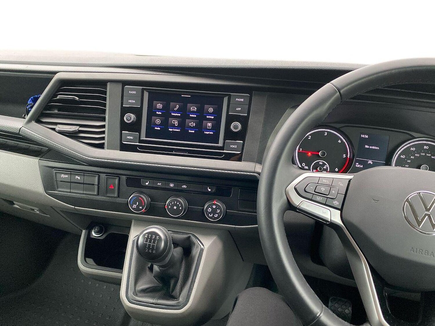 Used Volkswagen Transporter 2024 for sale - 76455333: Photo 12