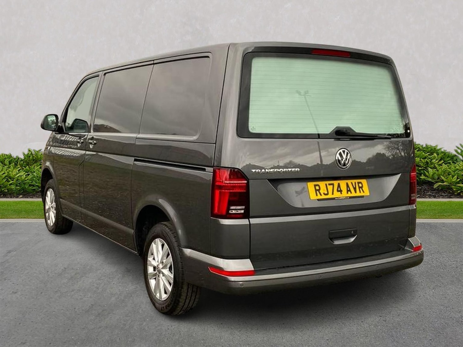 Used Volkswagen Transporter 2024 for sale - 76455333: Photo 2