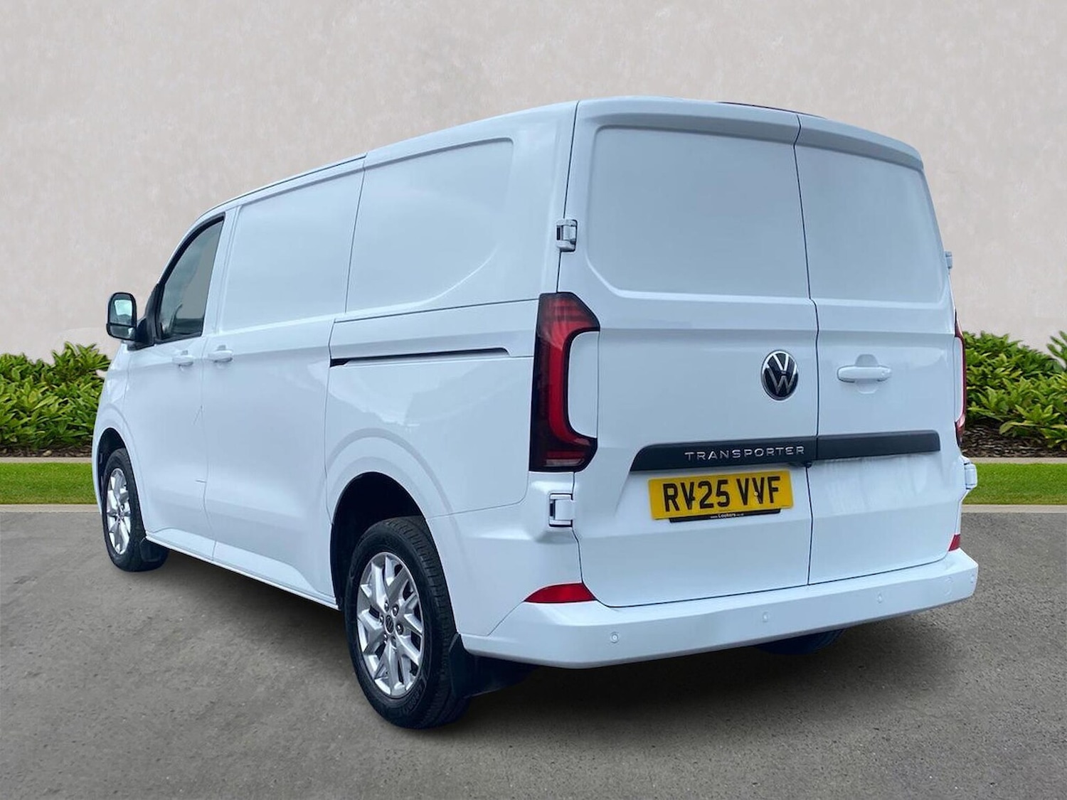 Used Volkswagen Transporter 2025 for sale - 78176537: Photo 2