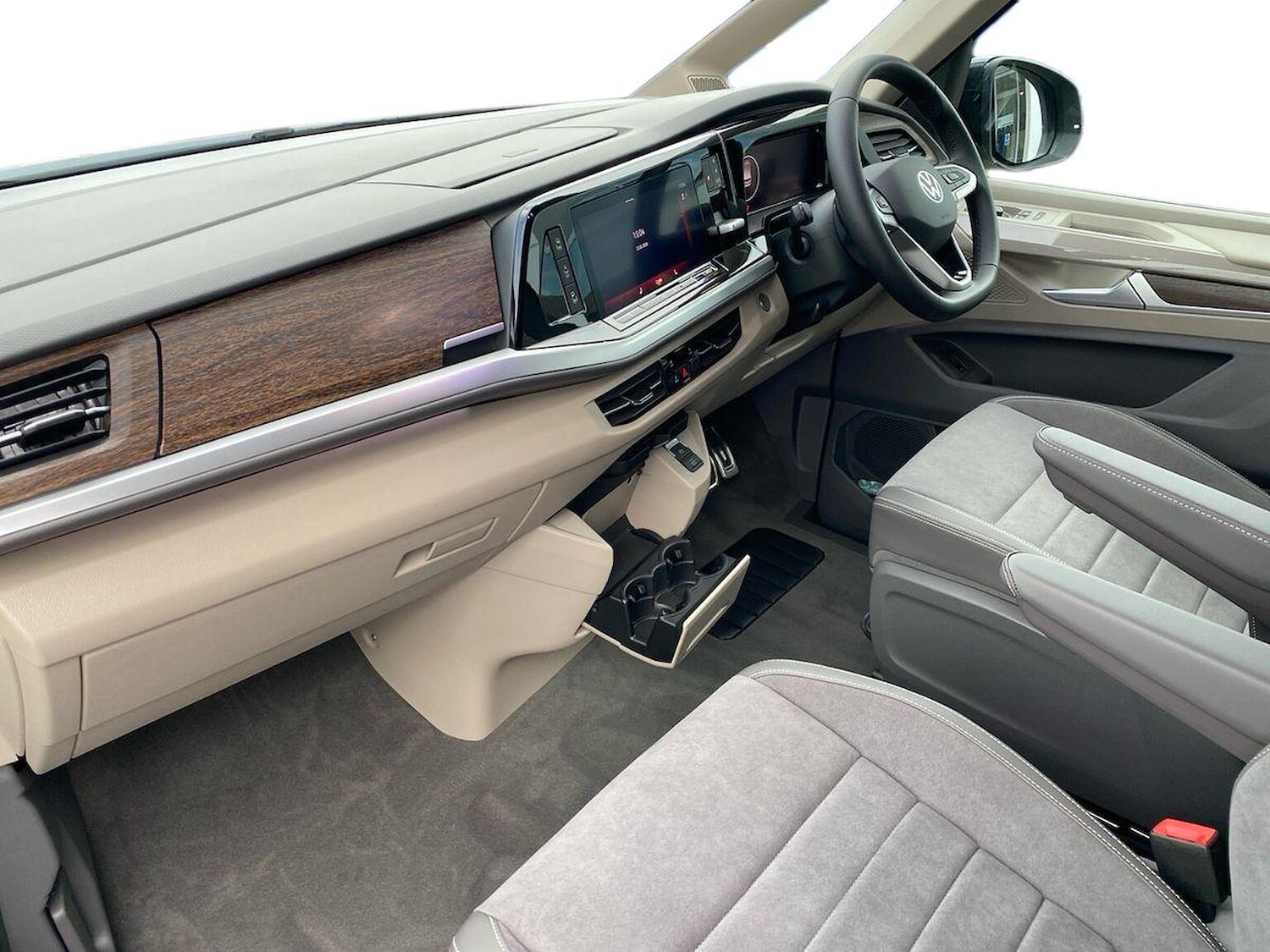 Used Volkswagen Multivan 2025 for sale - 77643841: Photo 11