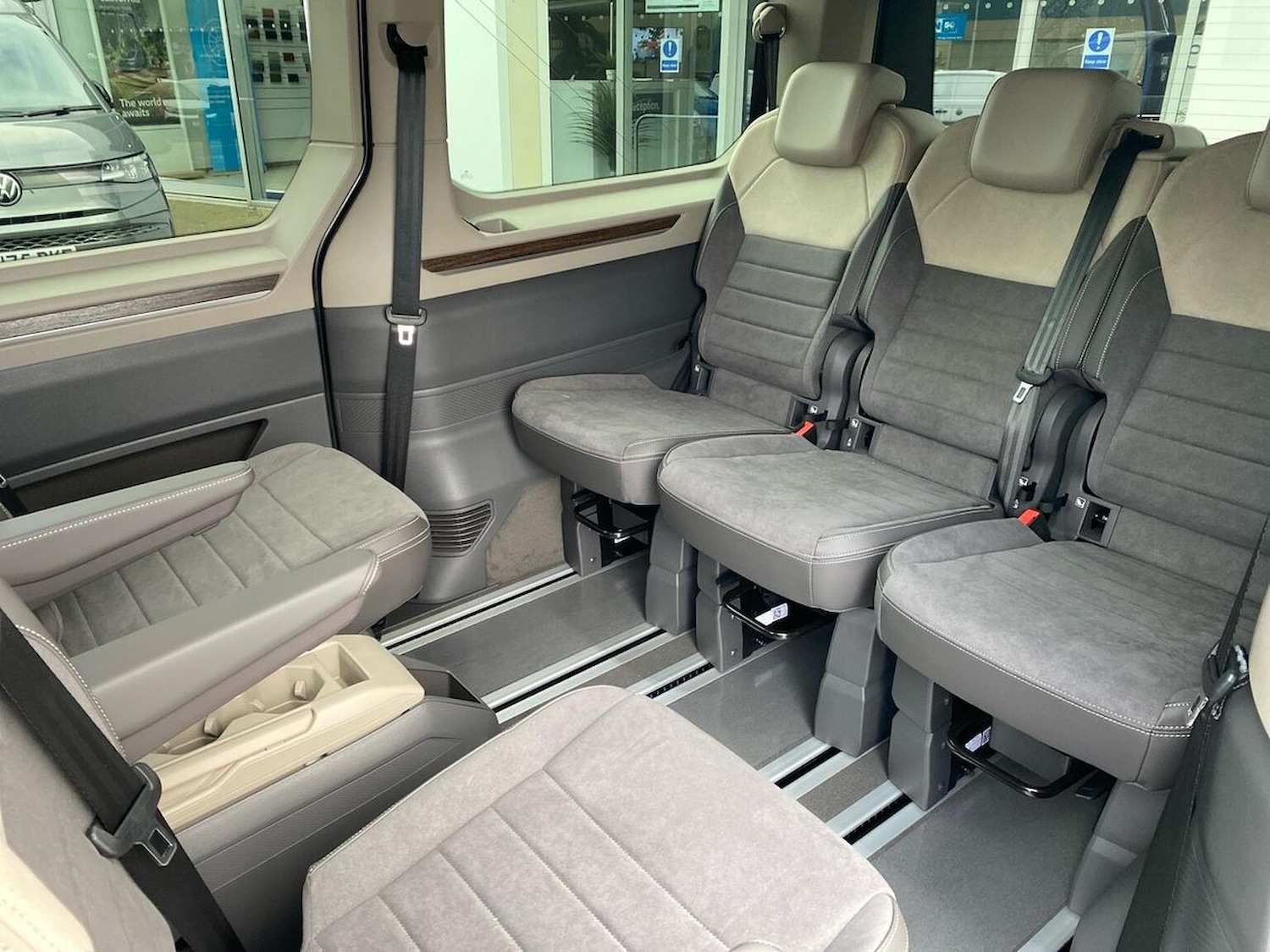 Used Volkswagen Multivan 2025 for sale - 77643841: Photo 20