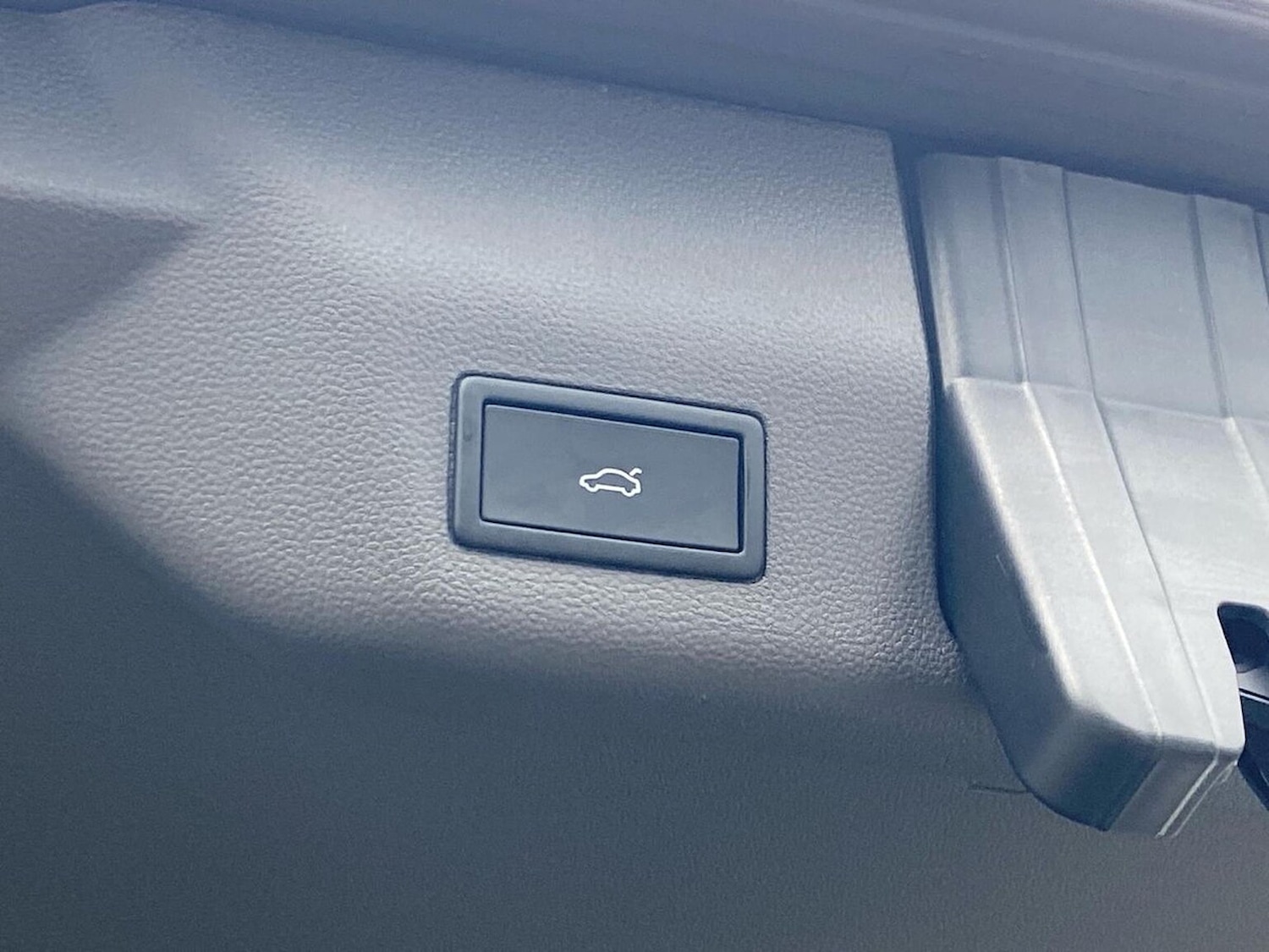 Used Volkswagen Multivan 2025 for sale - 77643841: Photo 26