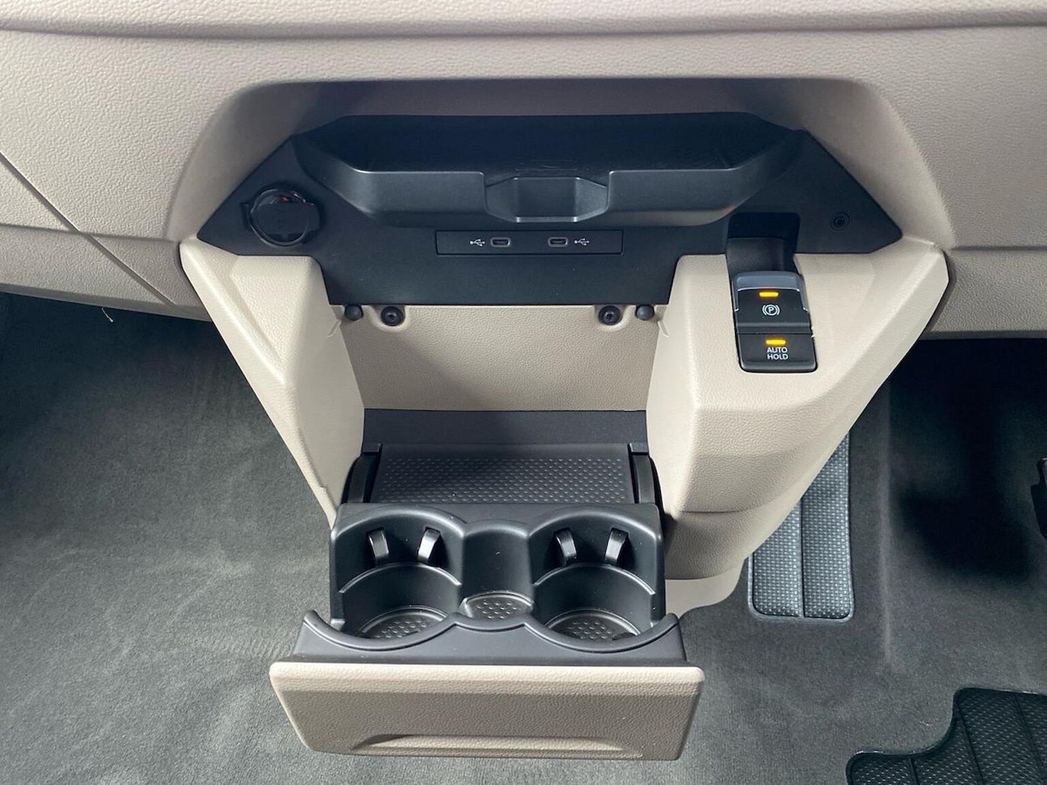 Used Volkswagen Multivan 2025 for sale - 77643841: Photo 36