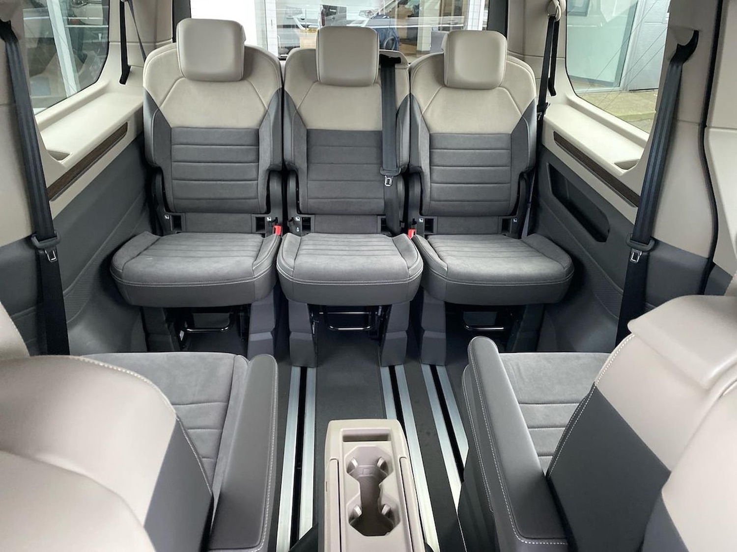 Used Volkswagen Multivan 2025 for sale - 77643841: Photo 41