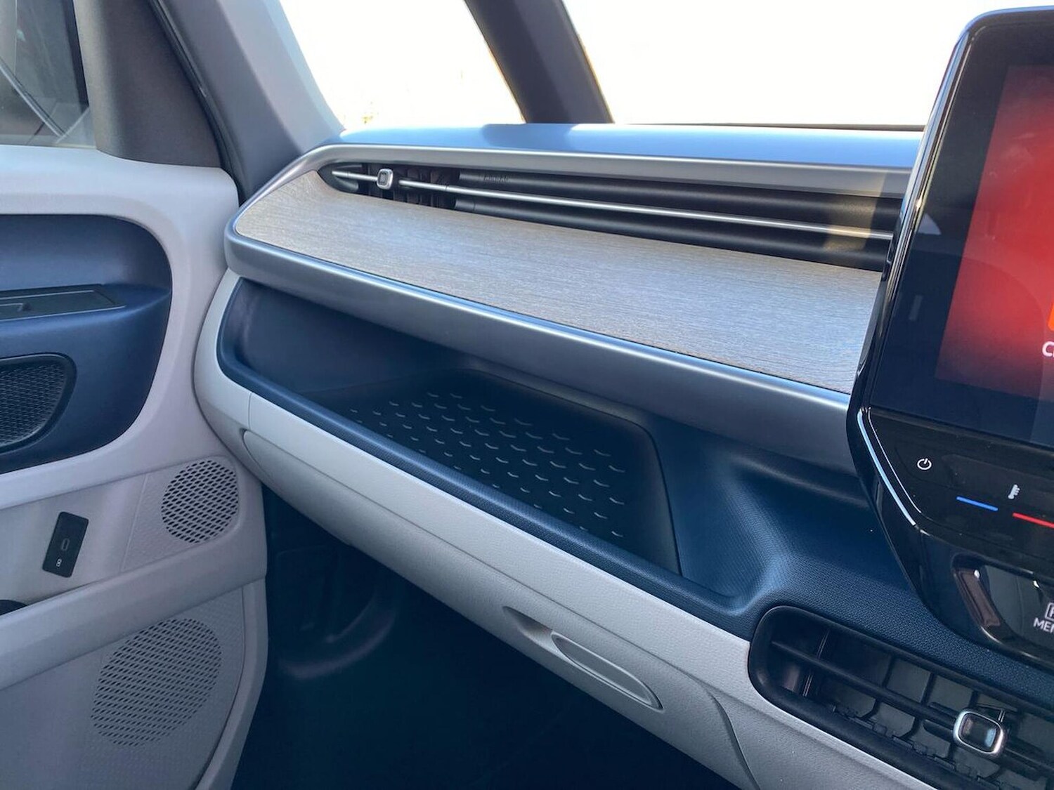 Used Volkswagen ID.Buzz 2024 for sale - 76821655: Photo 37