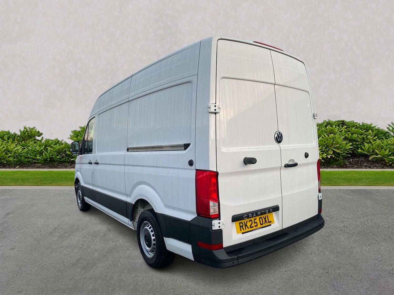 Used Volkswagen Crafter 2025 for sale - 77034665: Photo 2