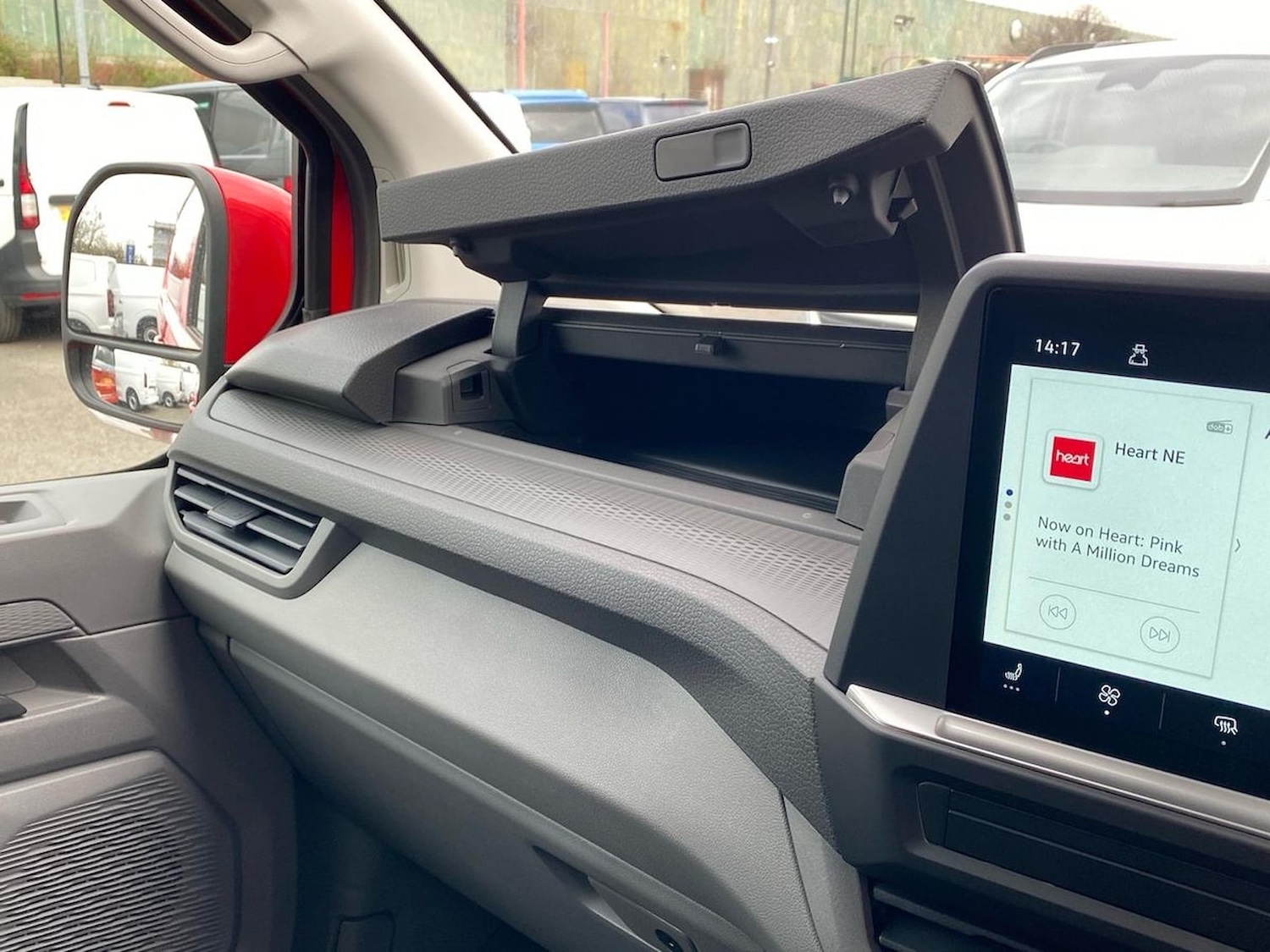 Used Volkswagen Transporter 2026 for sale - 78194994: Photo 40