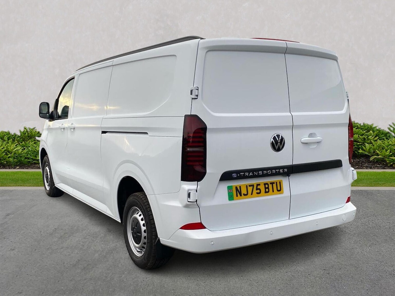 Used Volkswagen Transporter 2025 for sale - 77487922: Photo 2