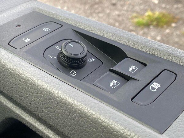 Used Volkswagen Transporter 2024 for sale - 76115534: Photo 31