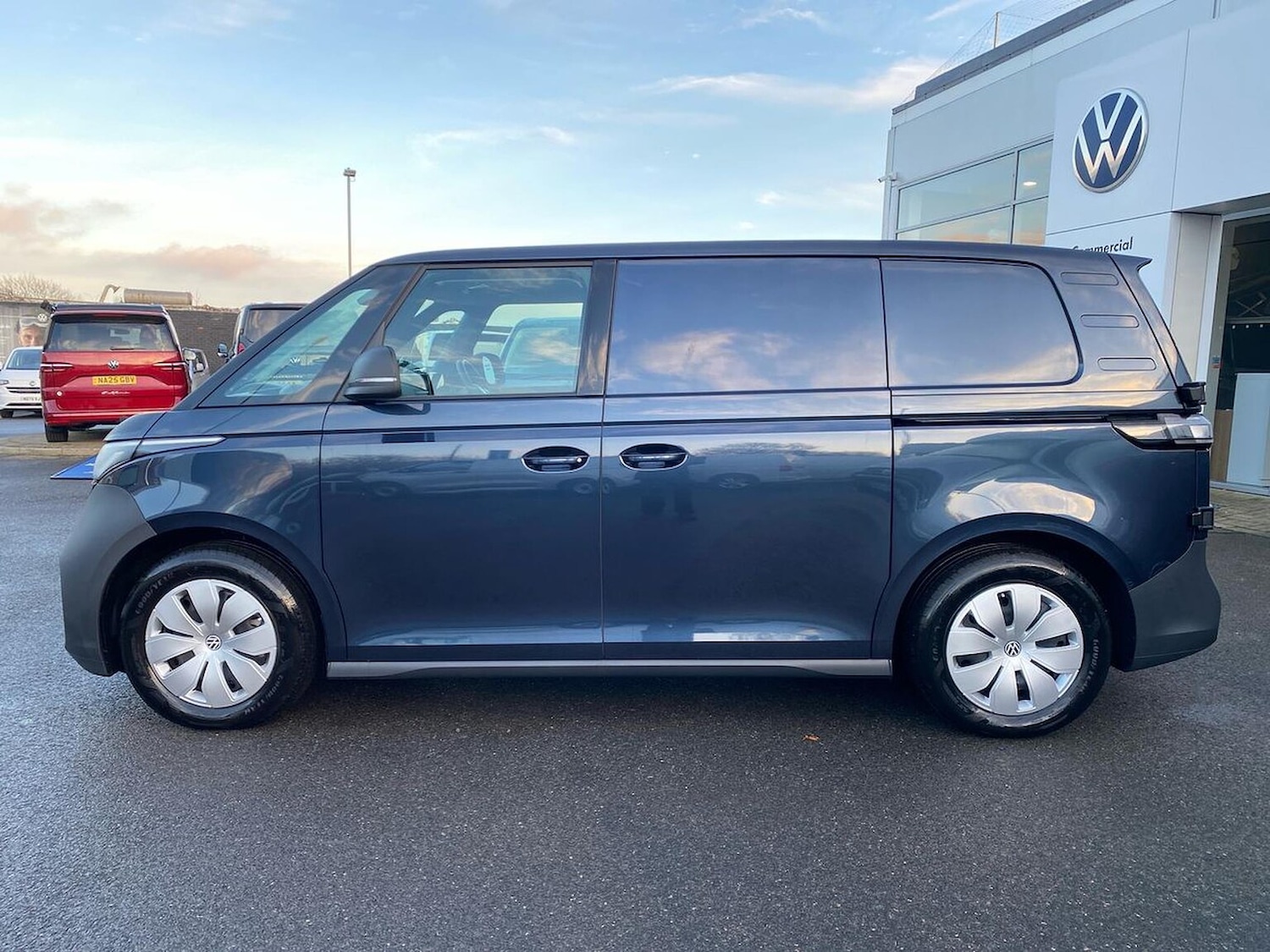 Used Volkswagen ID.Buzz 2023 for sale - 77008236: Photo 21