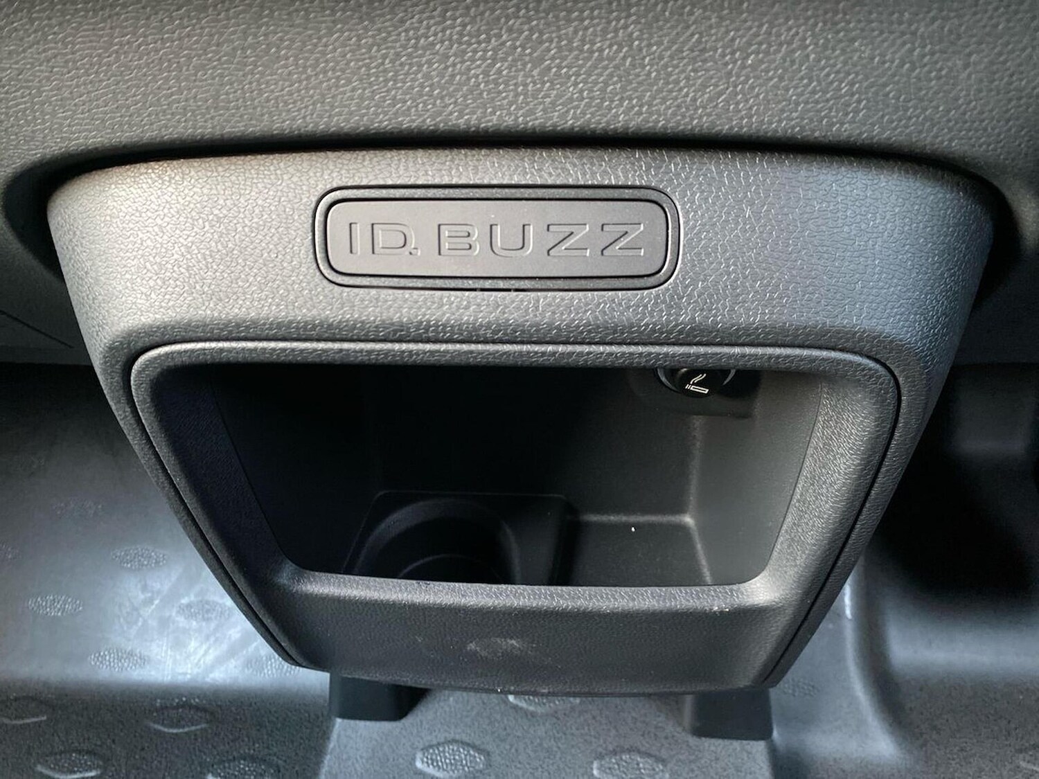 Used Volkswagen ID.Buzz 2023 for sale - 77008236: Photo 39