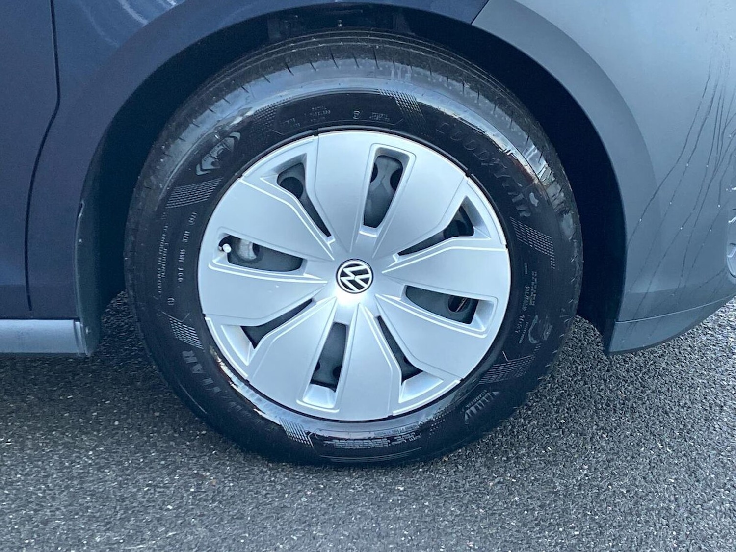 Used Volkswagen ID.Buzz 2023 for sale - 77008236: Photo 8