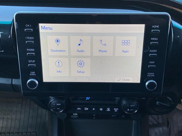 Used Toyota Hilux 2024 for sale - 75481852: Photo 13