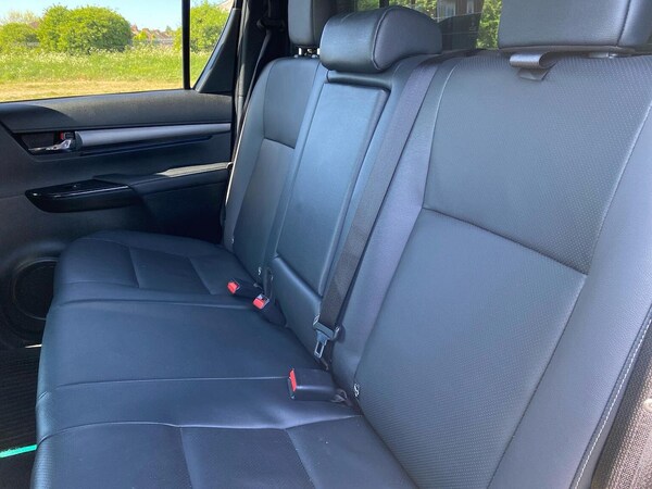 Used Toyota Hilux 2024 for sale - 75481852: Photo 18