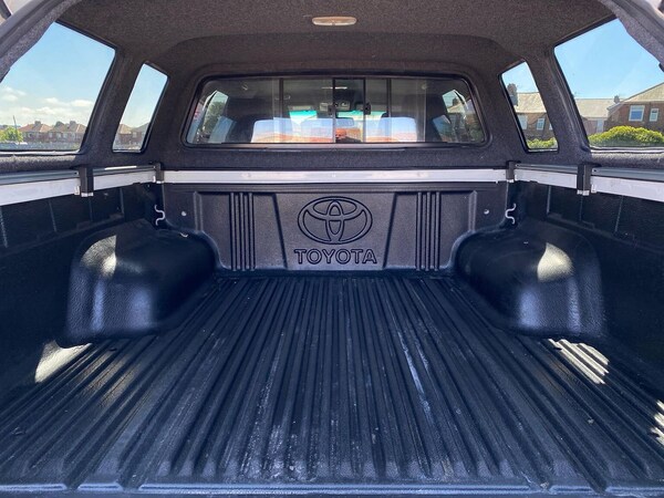 Used Toyota Hilux 2024 for sale - 75481852: Photo 19