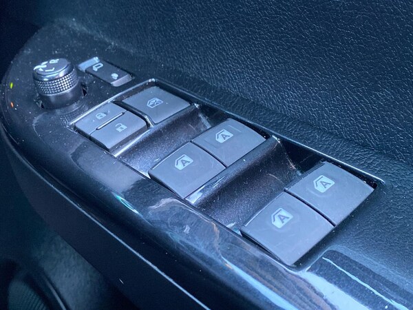 Used Toyota Hilux 2024 for sale - 75481852: Photo 33