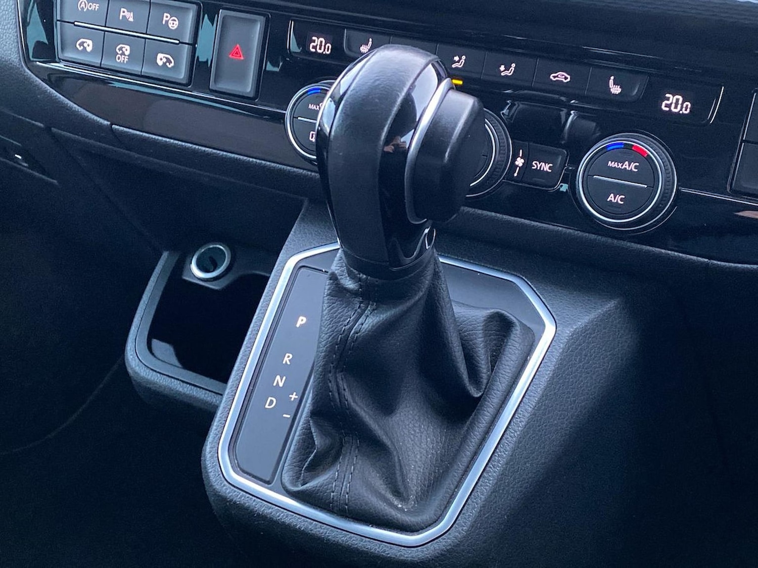 Used Volkswagen Caravelle 2020 for sale - 77487894: Photo 13