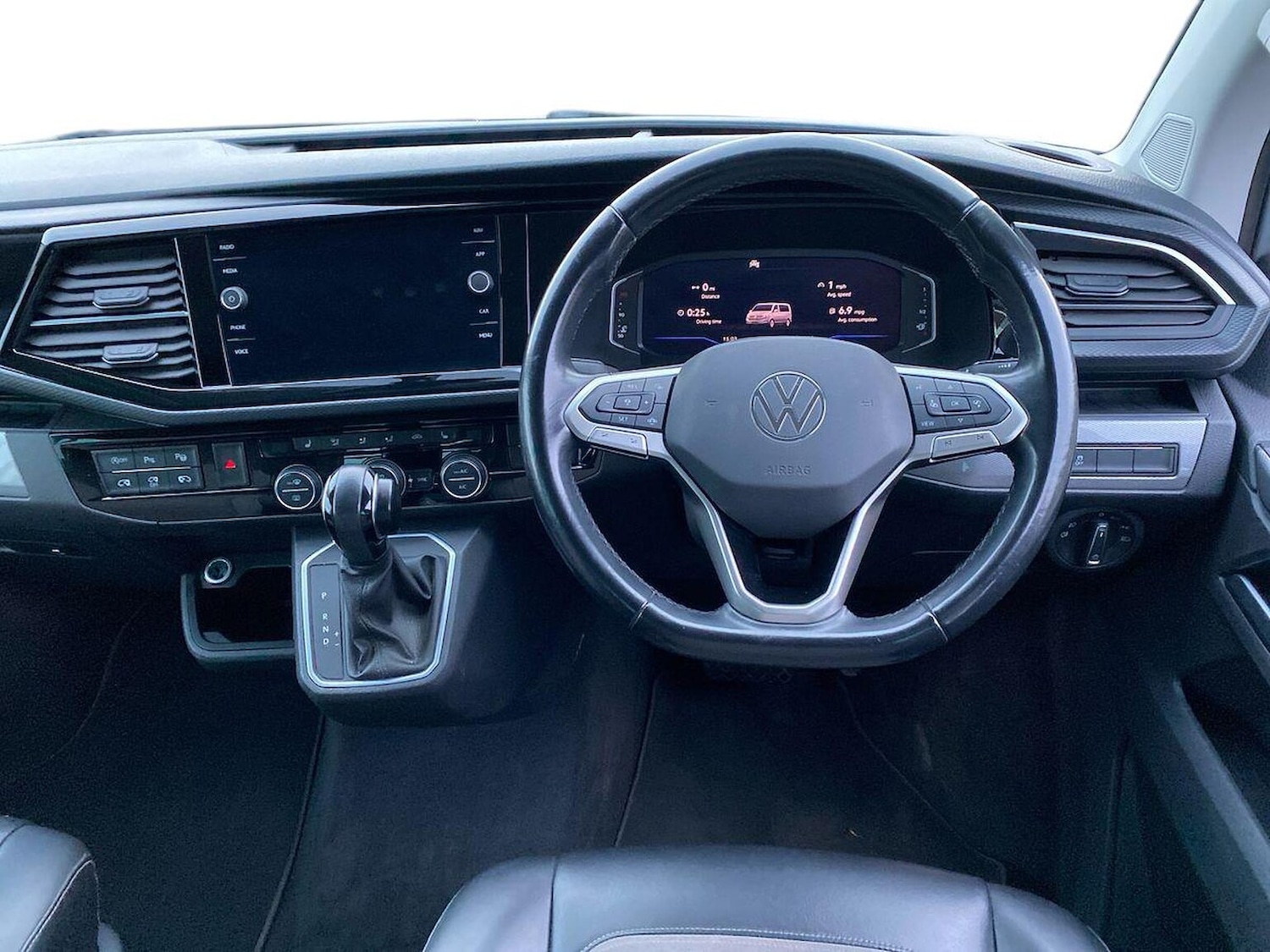 Used Volkswagen Caravelle 2020 for sale - 77487894: Photo 8