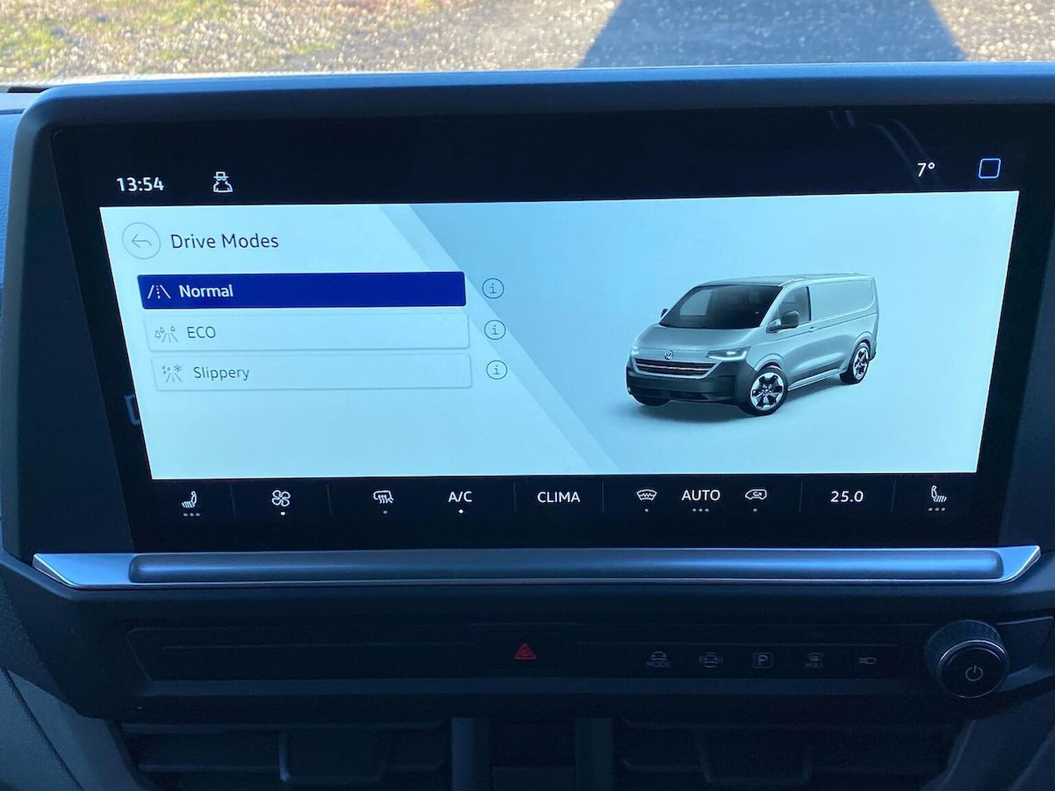 Used Volkswagen Transporter 2025 for sale - 77688006: Photo 33