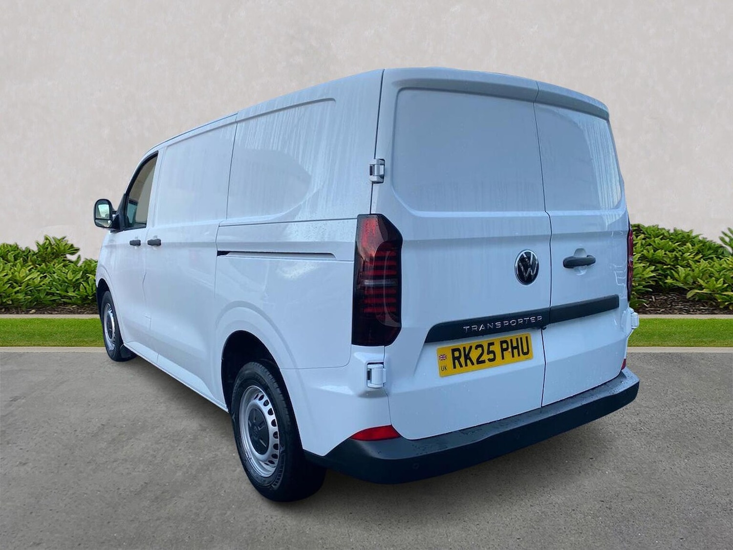 Used Volkswagen Transporter 2025 for sale - 77487757: Photo 2
