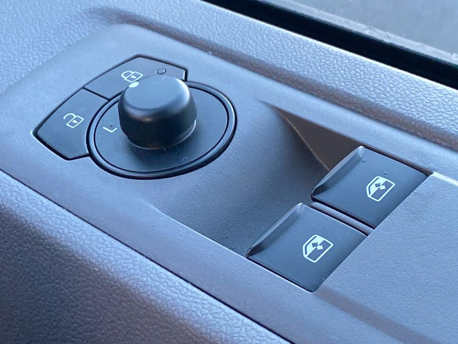 Used Volkswagen Transporter 2025 for sale - 77487757: Photo 35