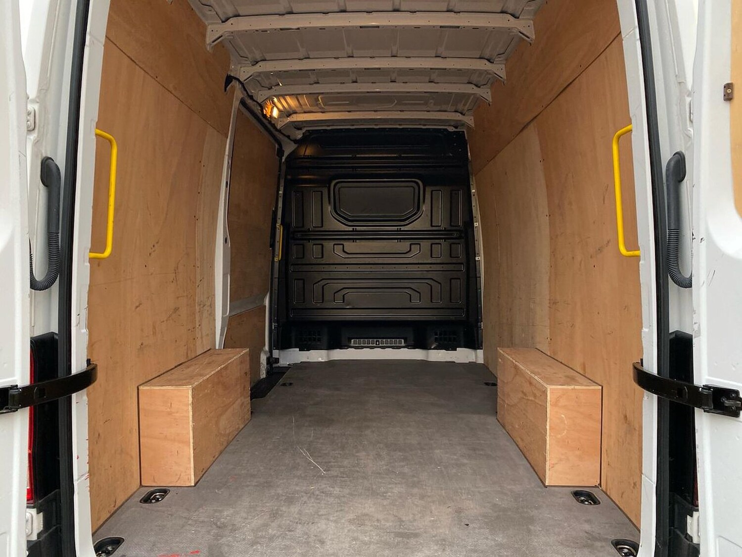 Used Volkswagen Crafter 2024 for sale - 76531392: Photo 9