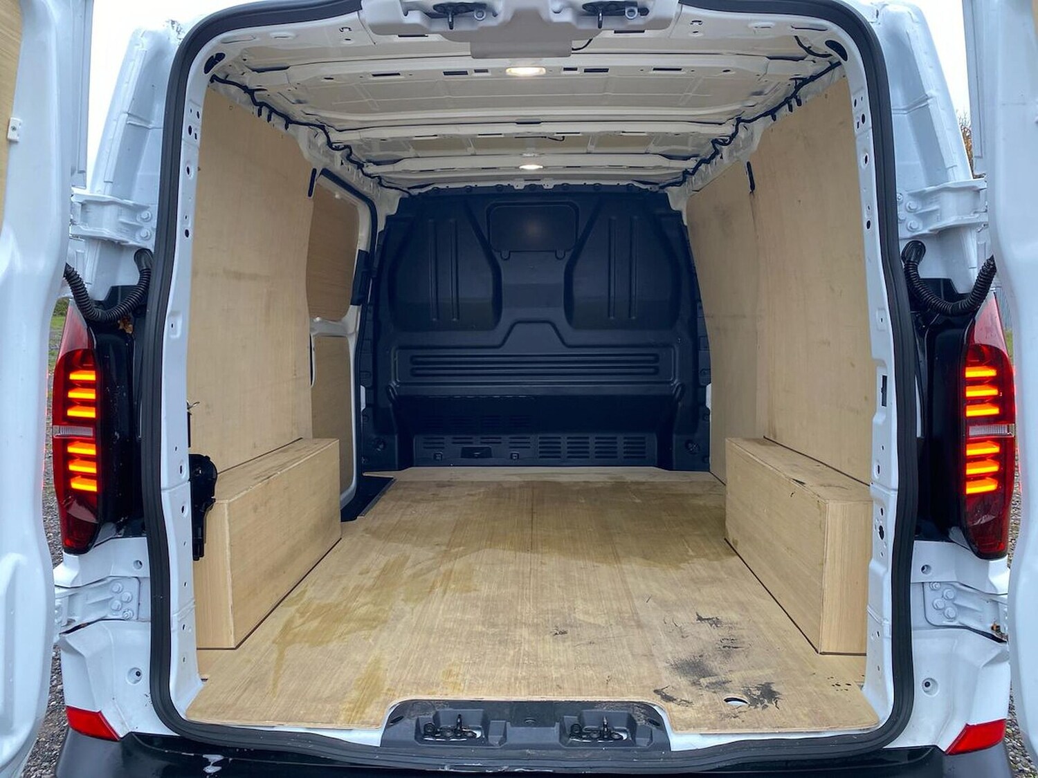 Used Volkswagen Transporter 2025 for sale - 76497317: Photo 9