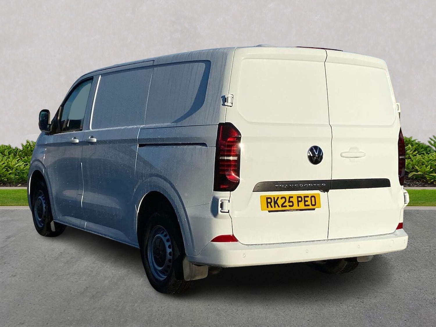 Used Volkswagen Transporter 2025 for sale - 76778298: Photo 2