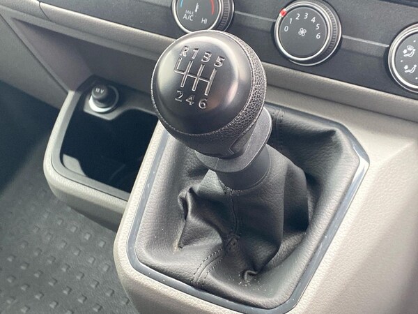 Used Volkswagen Transporter 2024 for sale - 76264413: Photo 14