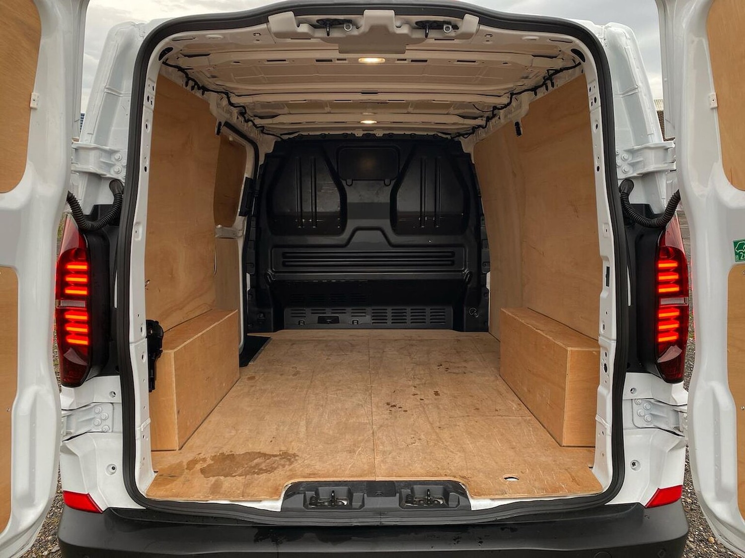 Used Volkswagen Transporter 2025 for sale - 77487953: Photo 17